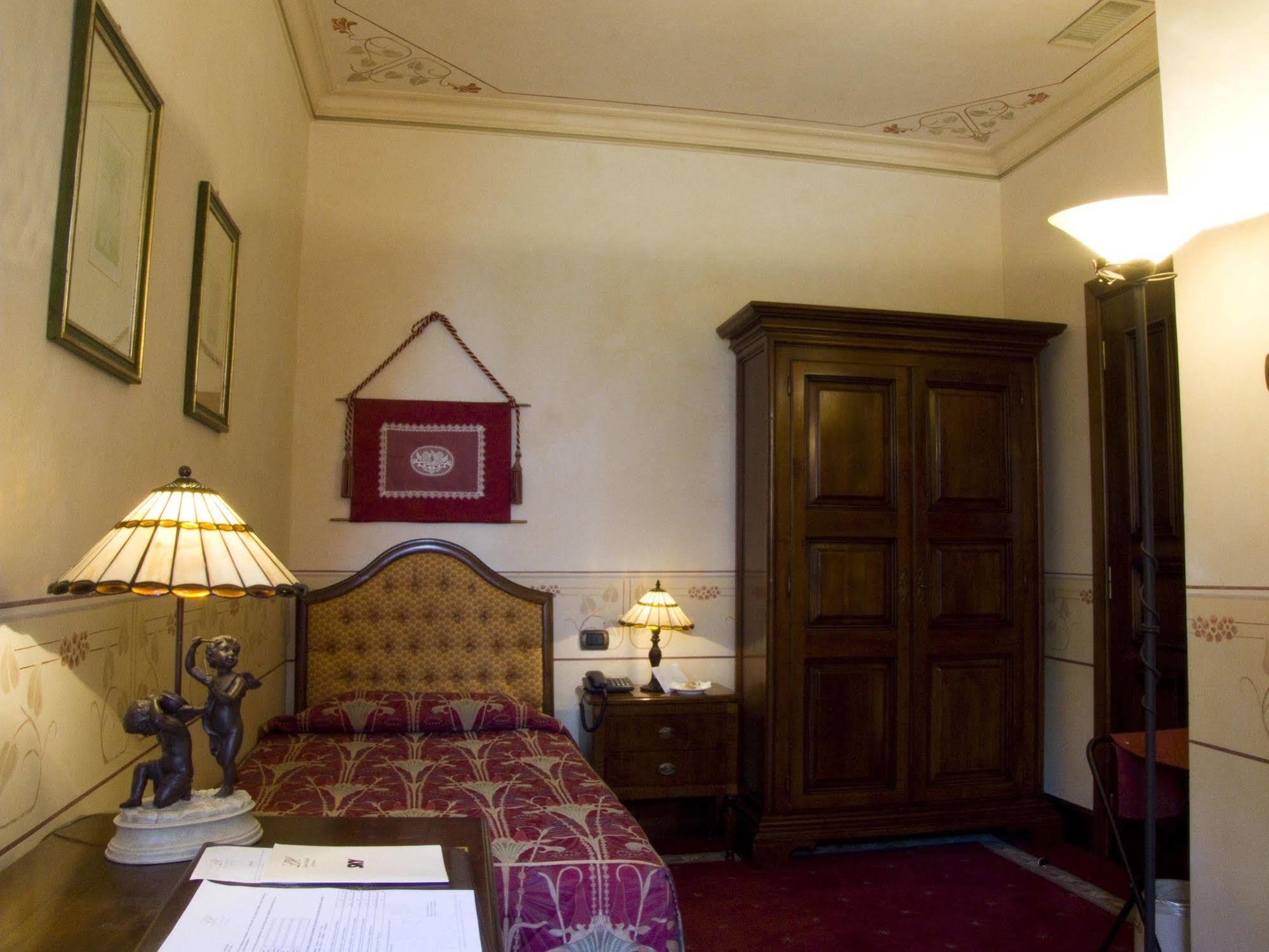 Liberty Hotel Catania Esterno foto
